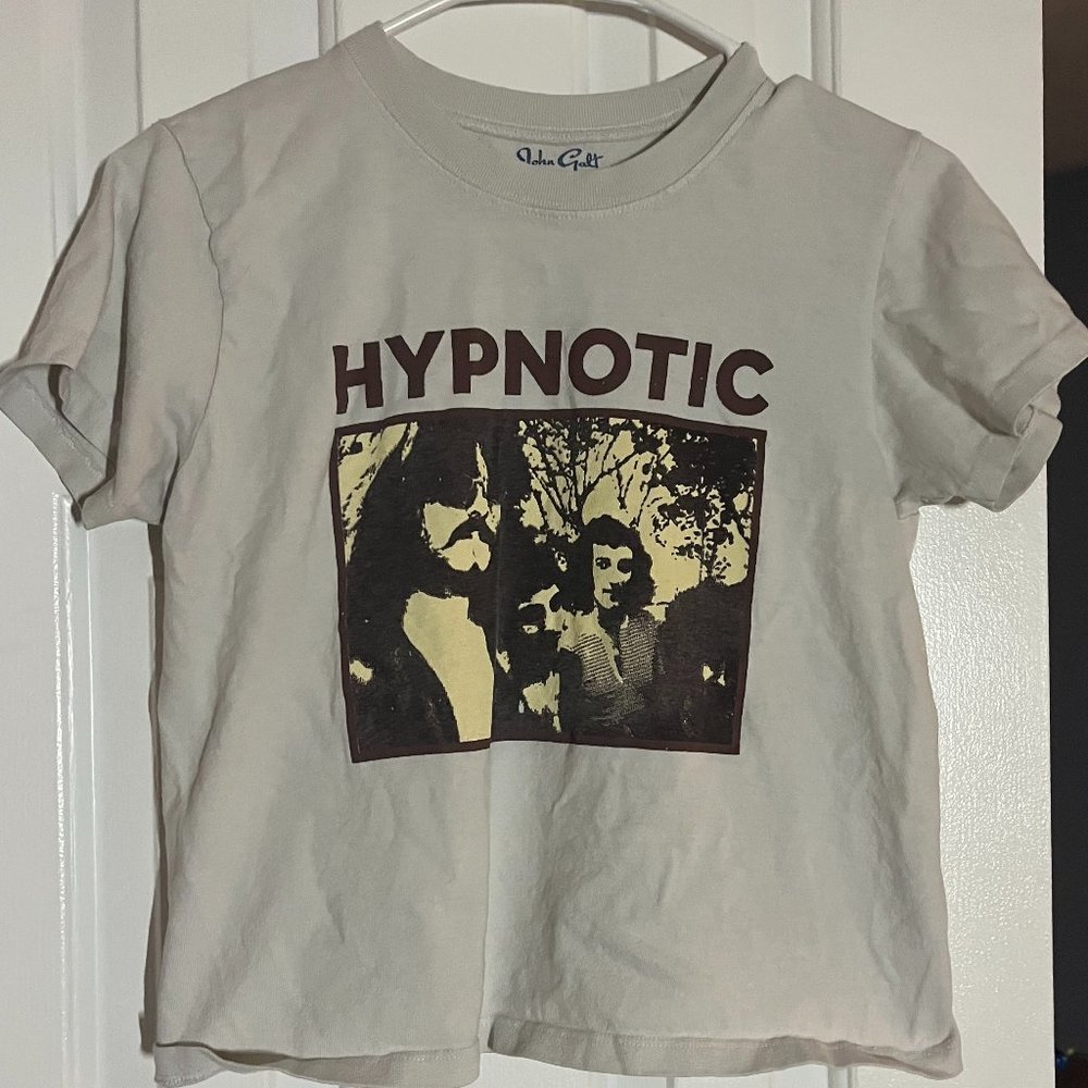 brandy melville graphic tee shirt